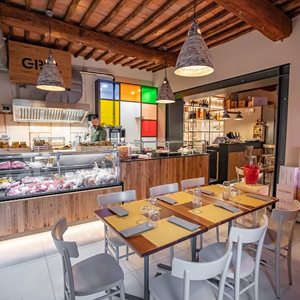 Comfort e professionalità · La Resistenza Risto Macelleria