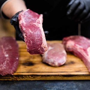 Il gesto e la mano · La Resistenza Risto Macelleria